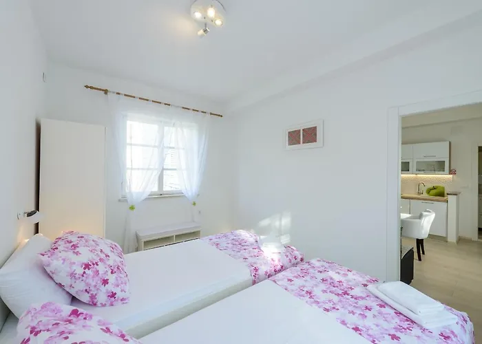 Sb Apartment No 3